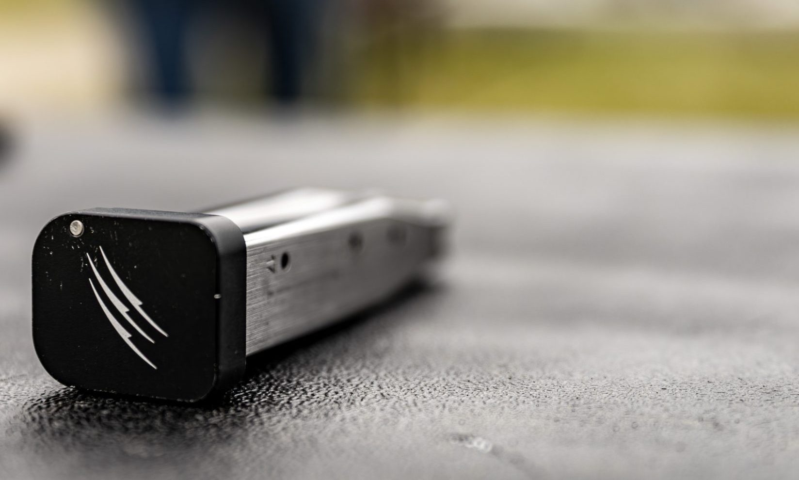 fierce-firearms-the-grizz-rmr-gz9-pistole-stevie-rey-von-edition image 2